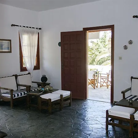 Hotel Manto Naousa (Paros)