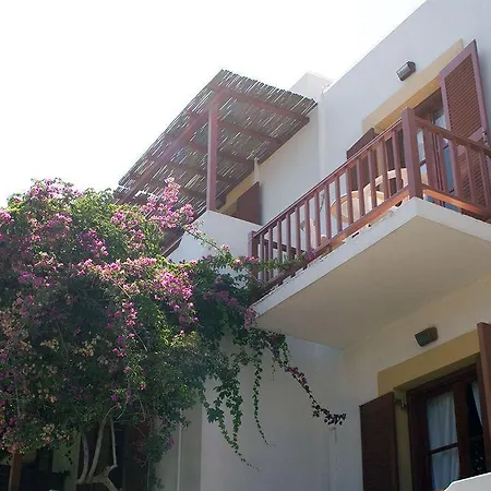 Manto Naousa (Paros)