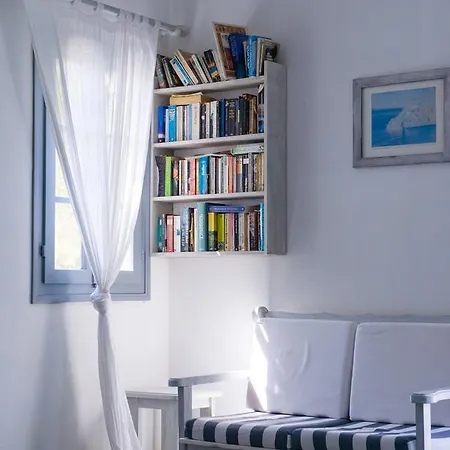Manto 2* Naousa (Paros)