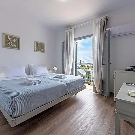 Manto Otel 2*