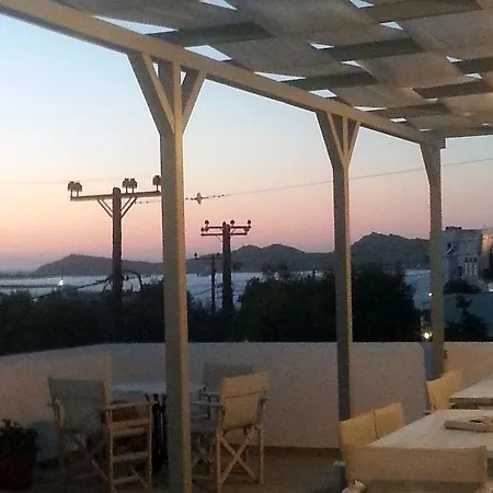 Отель Manto Науса